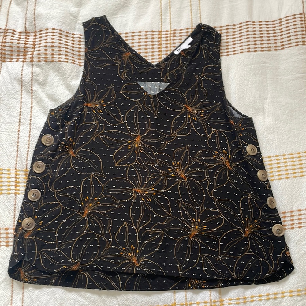 DR2 Black Floral Print Top